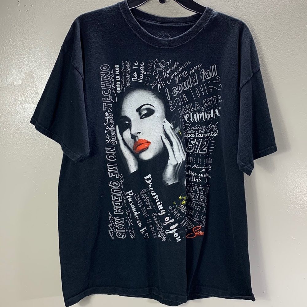 Selena Black Graphic Short Sleeves Women's T-shirt Size 1X